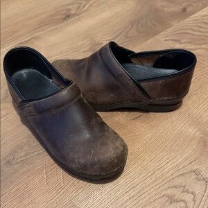 Women’s brown leather Dansko clog
